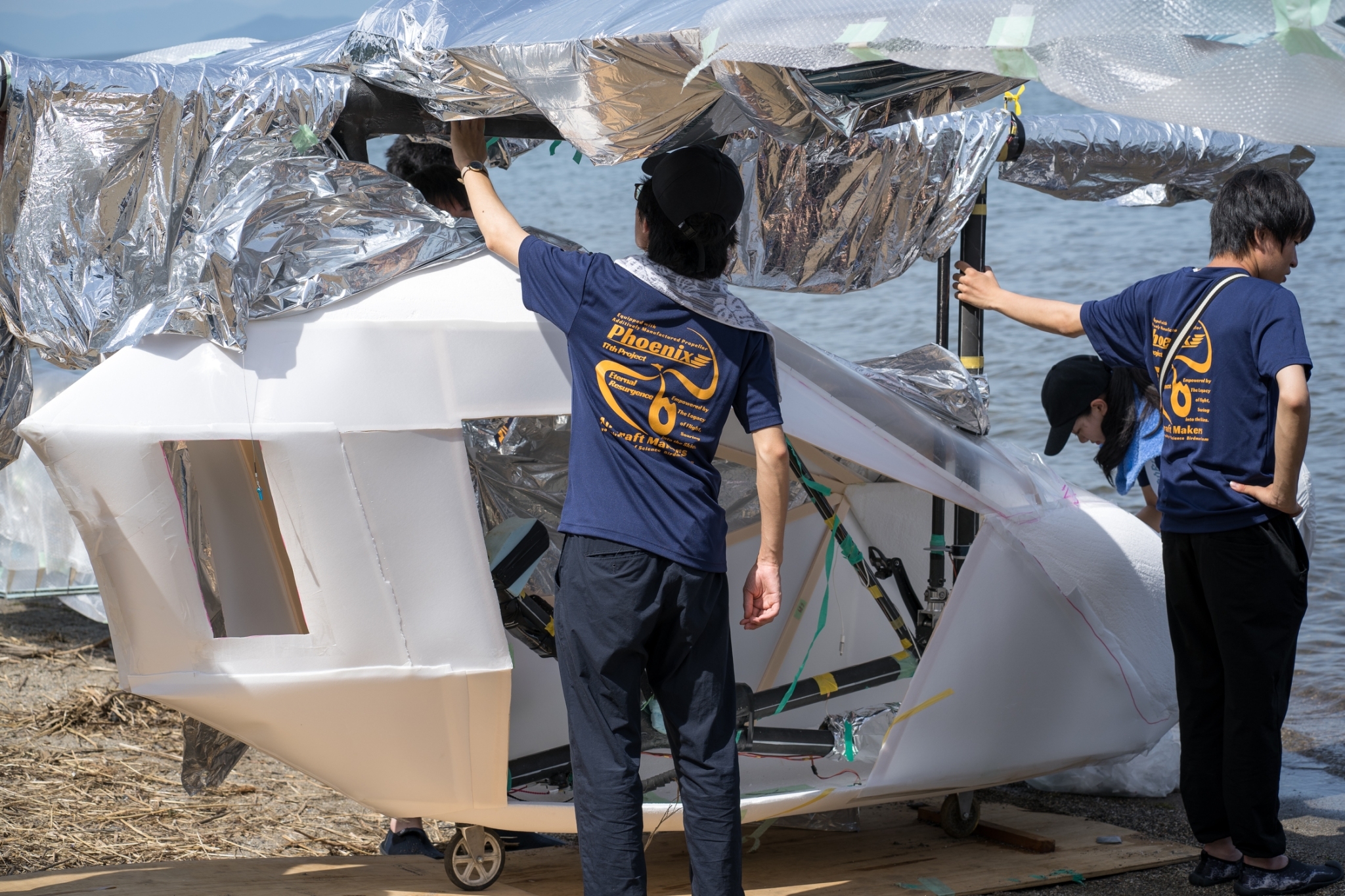 主翼の組み立て